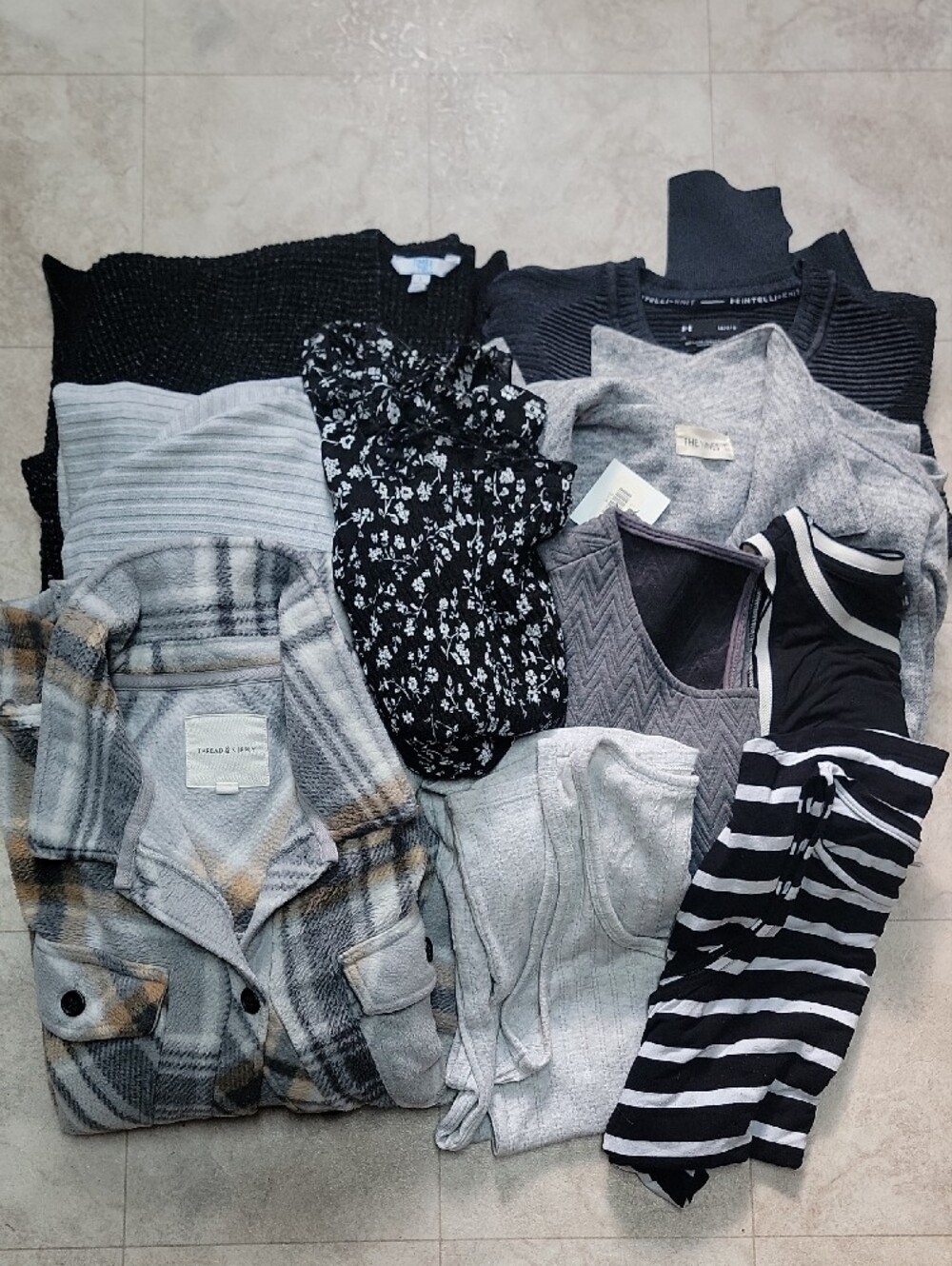 WOMENS 10-PIECE LOT CASUAL WORK Gray/Black $75 For All.  VARIOUS BRANDS